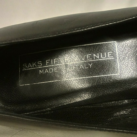 Saks Fifth Avenue Black Leather Crisscross Suede Detail Mid Heel Slip On Pump - Picture 6 of 8